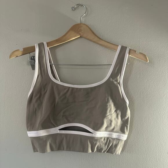 Fabletics Riley Sculpt Knit Cut Our Bra and High Waisted Cut Out Leggings Sz 1X - Picture 6 of 10